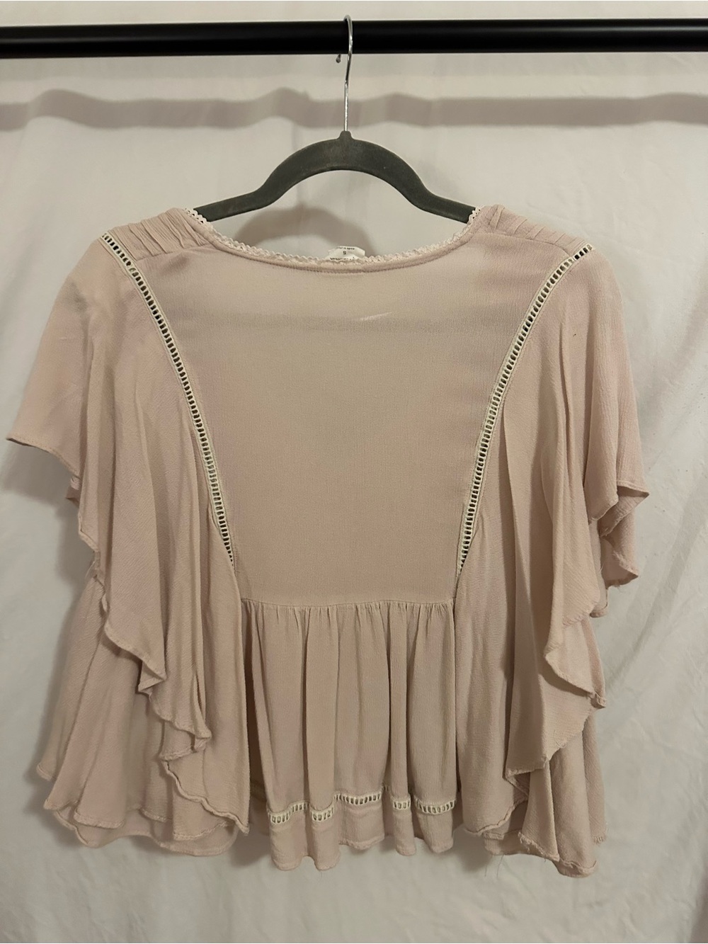 ByTogether Women's Layered V-Neck Flutter Sleeve Top - Blush - Picture 2 of 3
